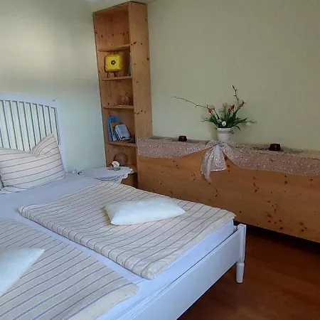 Appartement In Traumhafter Lage Mit Naturbadeteich *