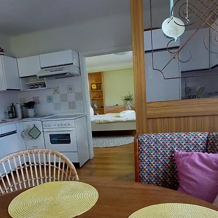 Appartement In Traumhafter Lage Mit Naturbadeteich *