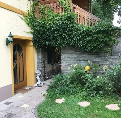 In Traumhafter Lage Mit Naturbadeteich Ferlach